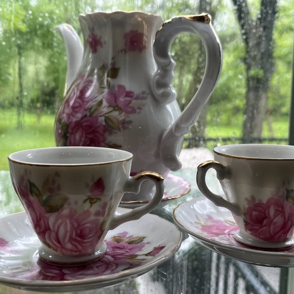 Porcelain Tea Set - Picture 4 of 9